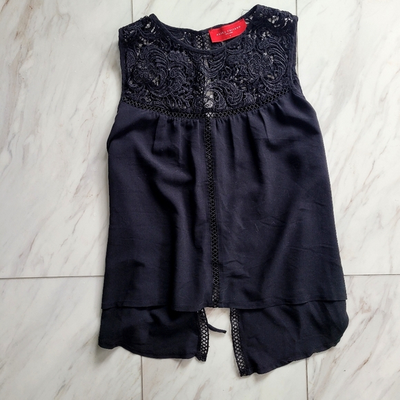 AKIRA Tops - Akira Chicago Black Top